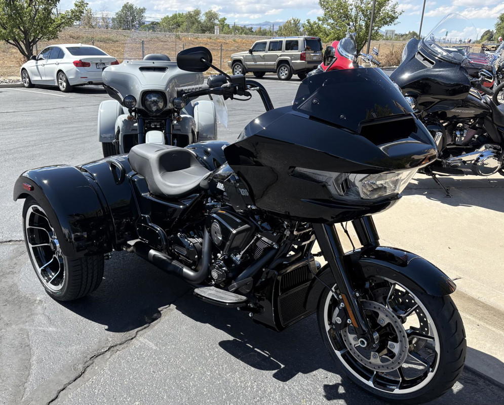 Road Glide® 3