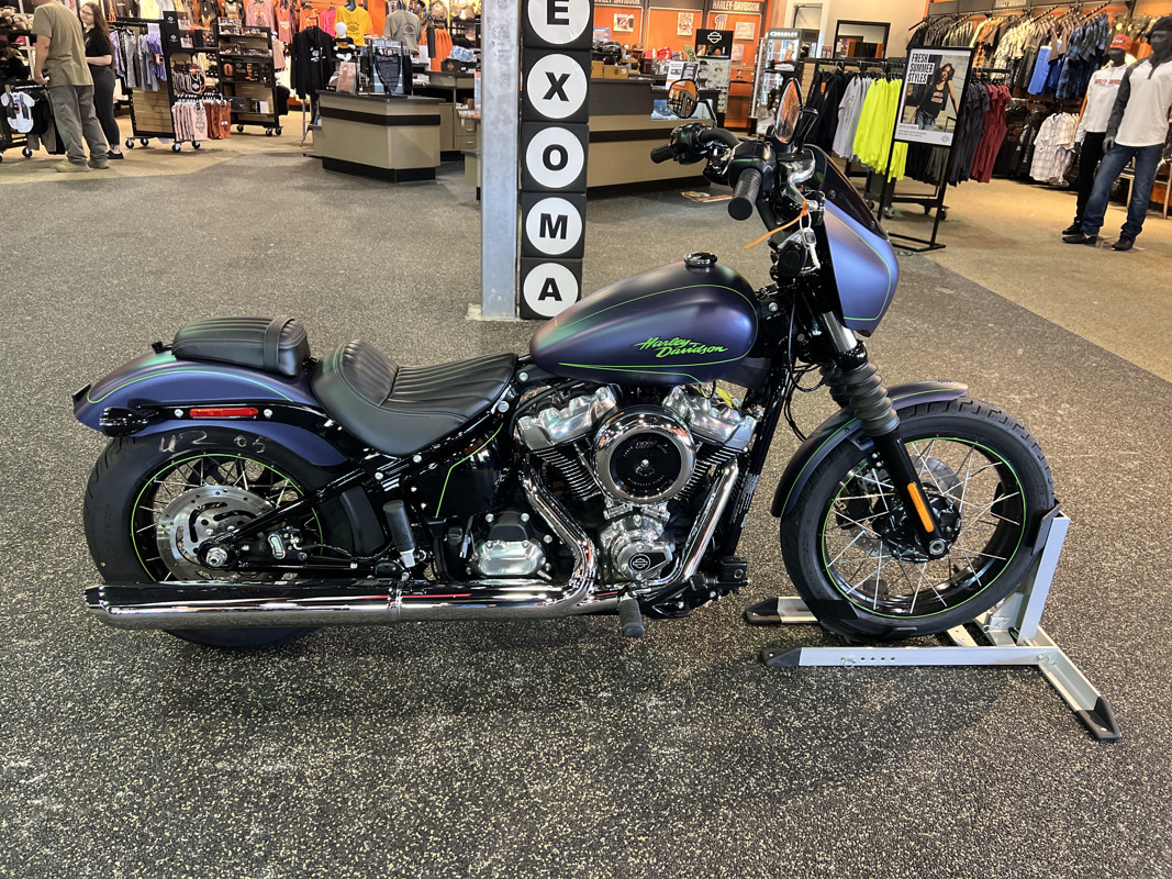 Street Bob®