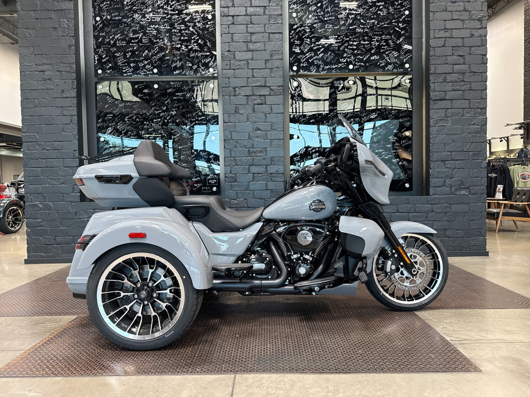 Street Glide® 3 Limited