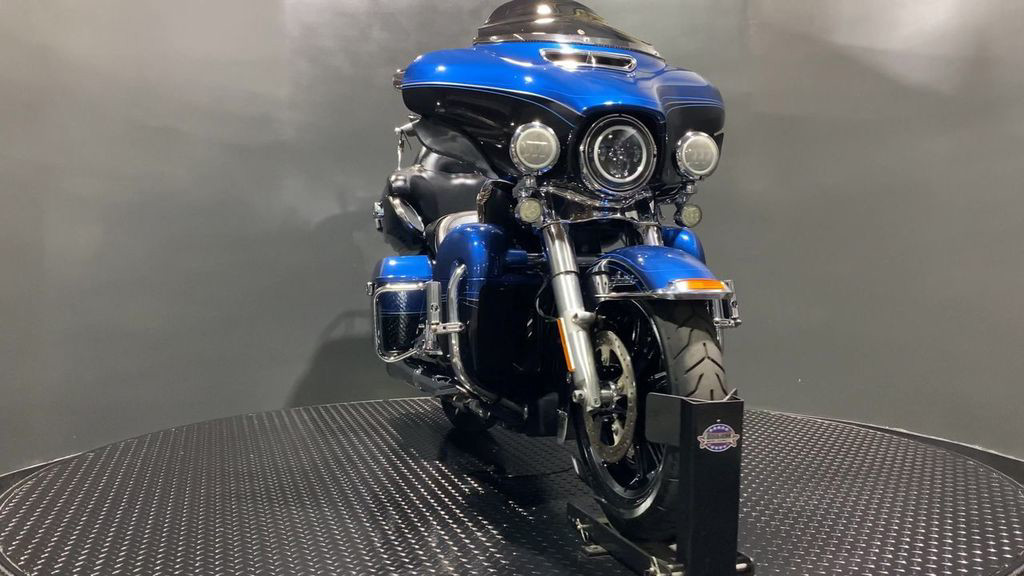 Electra Glide® Ultra® Limited 115th Anniversary