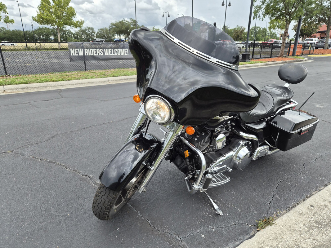 Street Glide®