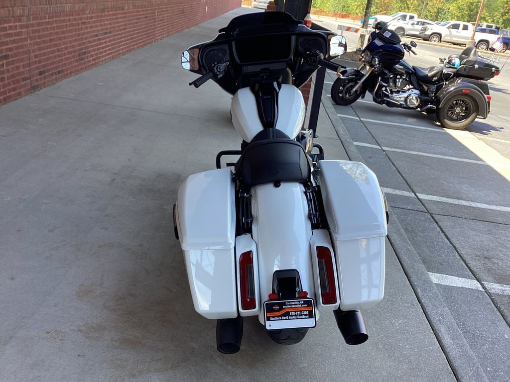 Street Glide®