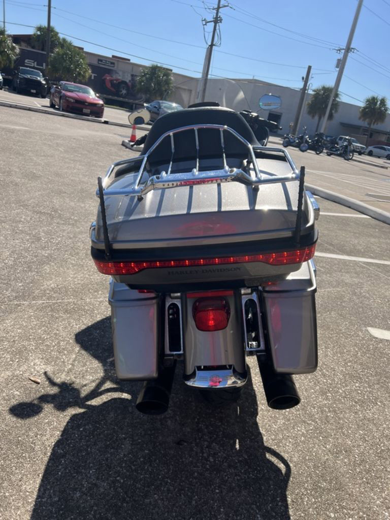 Road Glide® Ultra