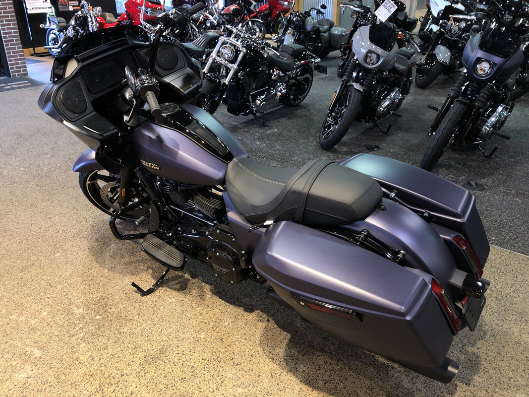 Road Glide®