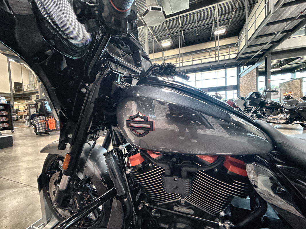 CVO® Street Glide®