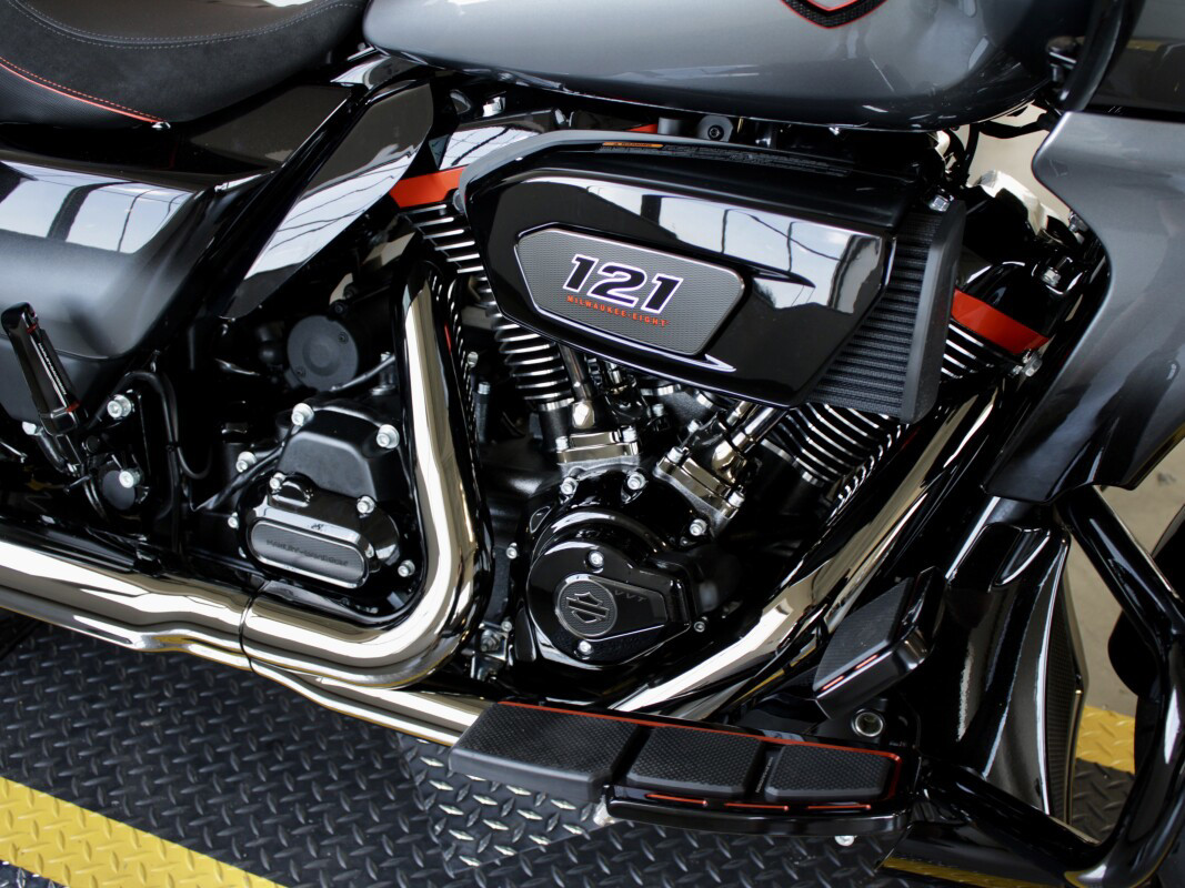 CVO® Road Glide®