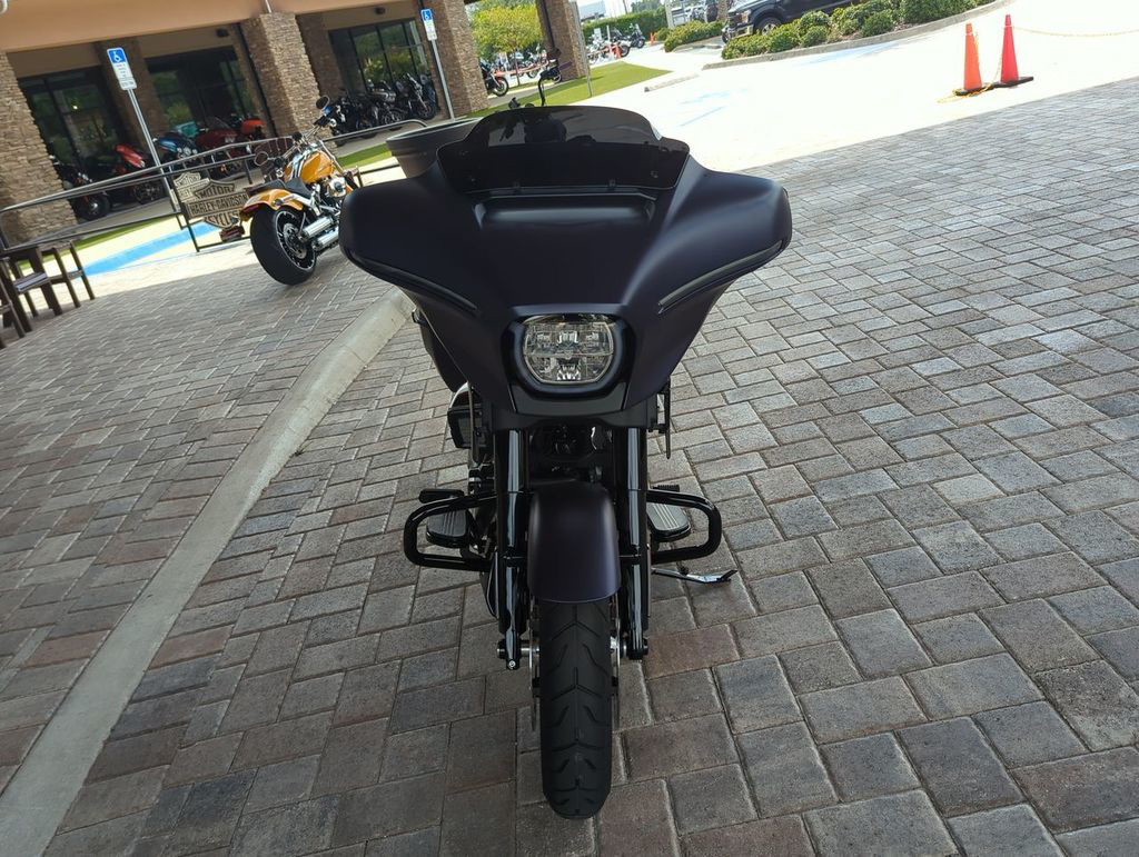 Street Glide®