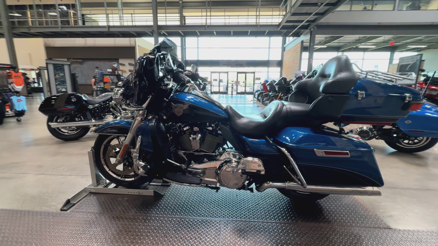 Electra Glide® Ultra® Limited 115th Anniversary