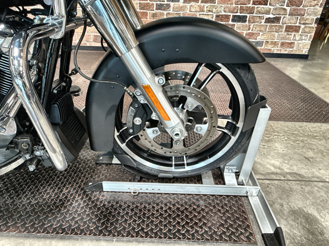 Road Glide®