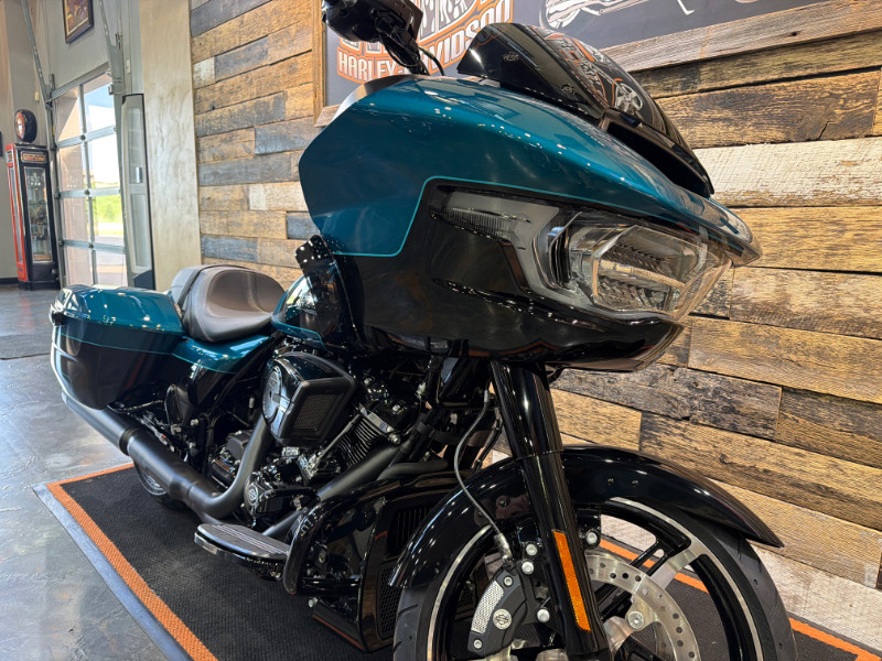 Road Glide®