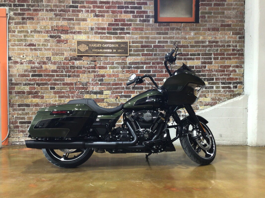 Road Glide®