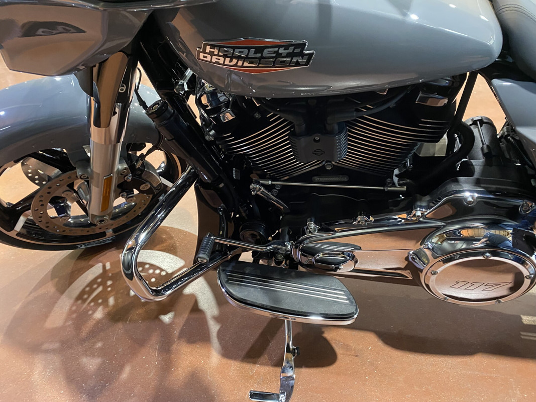 Street Glide®