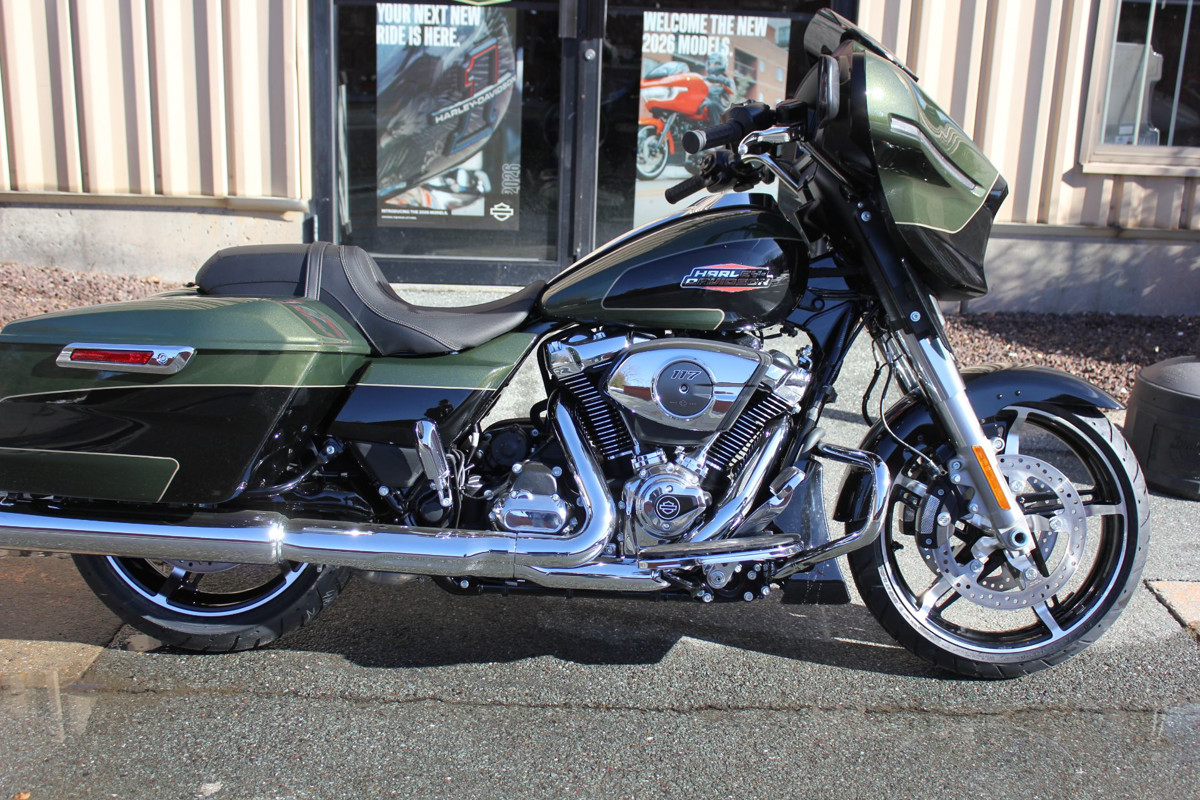 Street Glide®