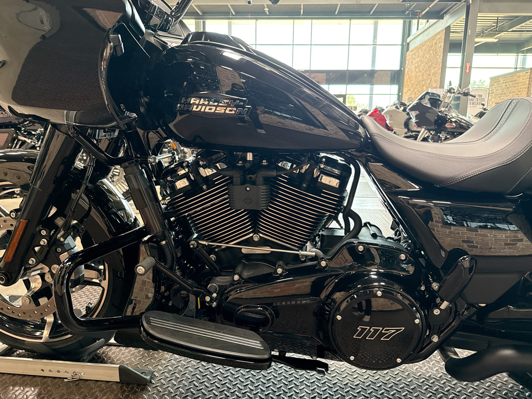 Road Glide®