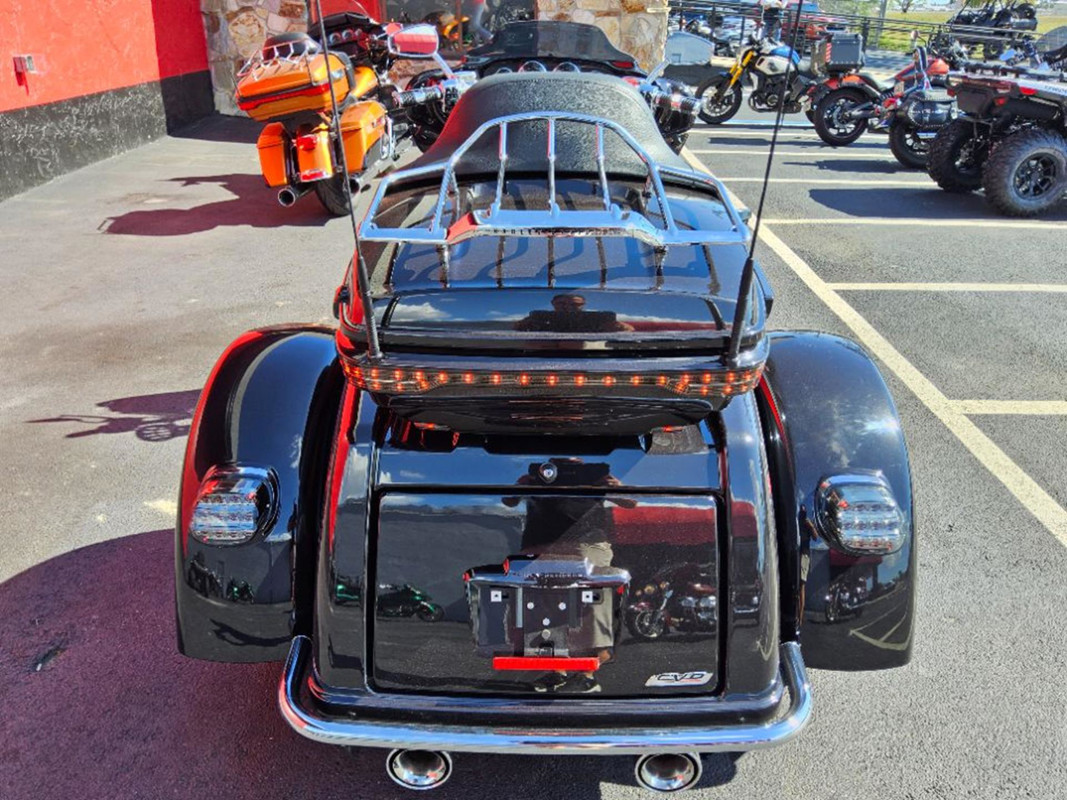 CVO Tri Glide® Ultra