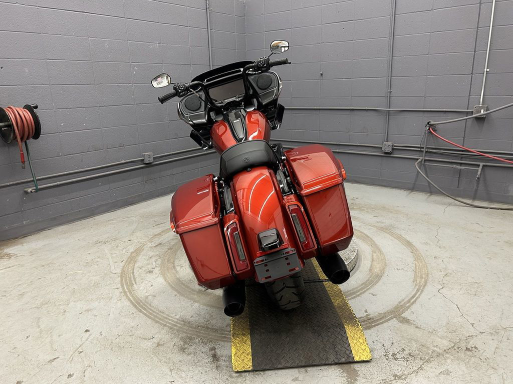 Road Glide®