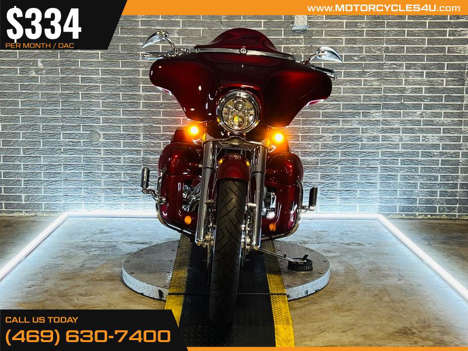 Street Glide®
