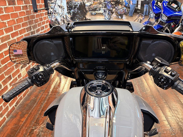 Street Glide® 3 Limited