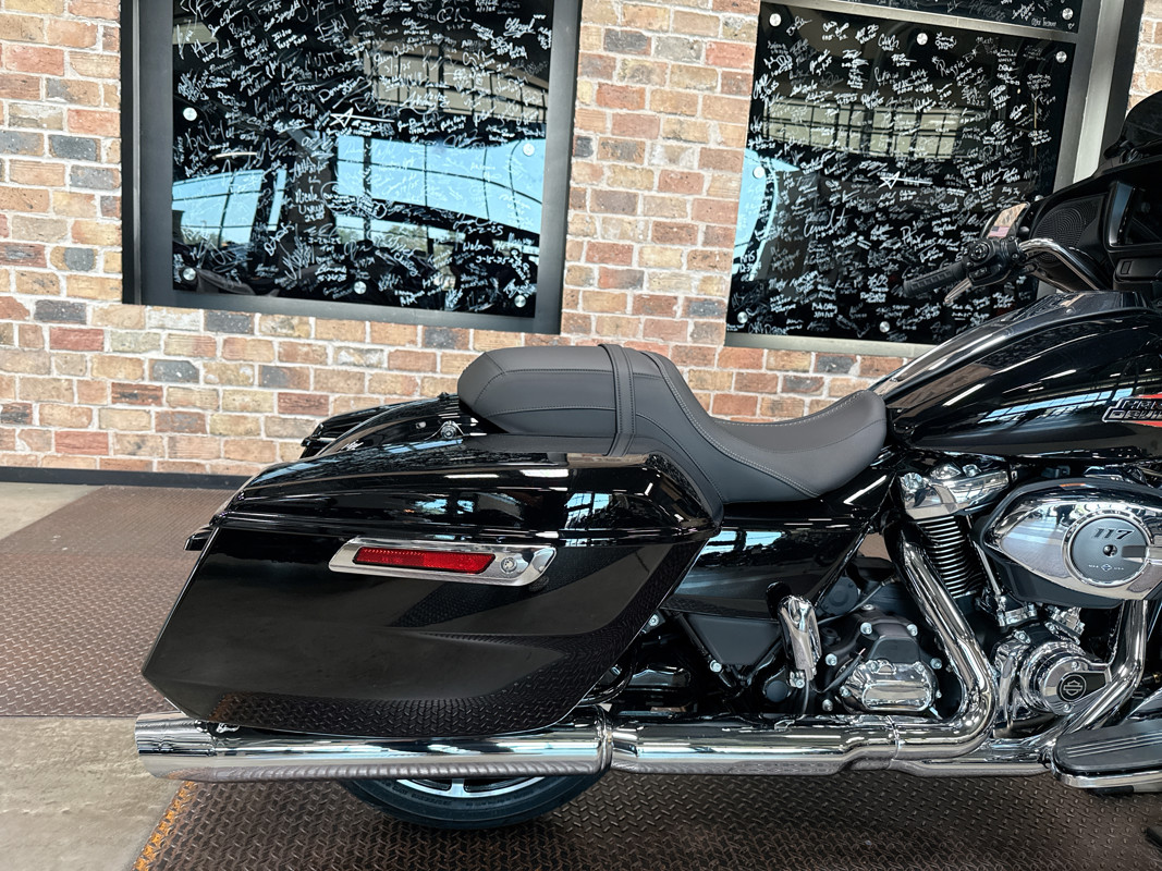 Street Glide®