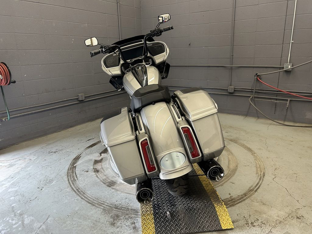CVO® Road Glide®