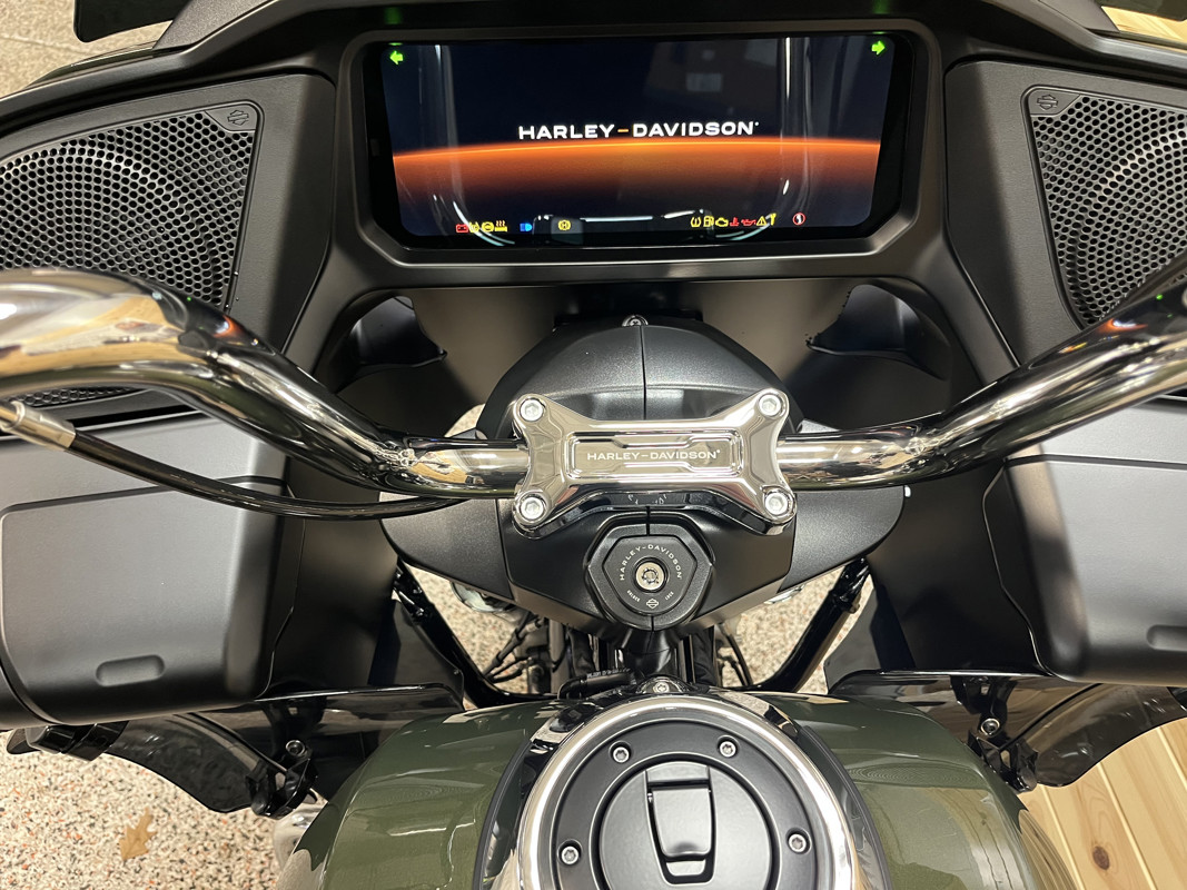 Road Glide®