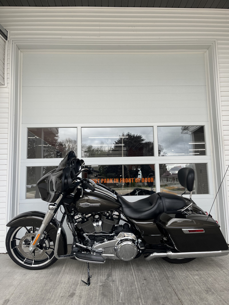 Street Glide®
