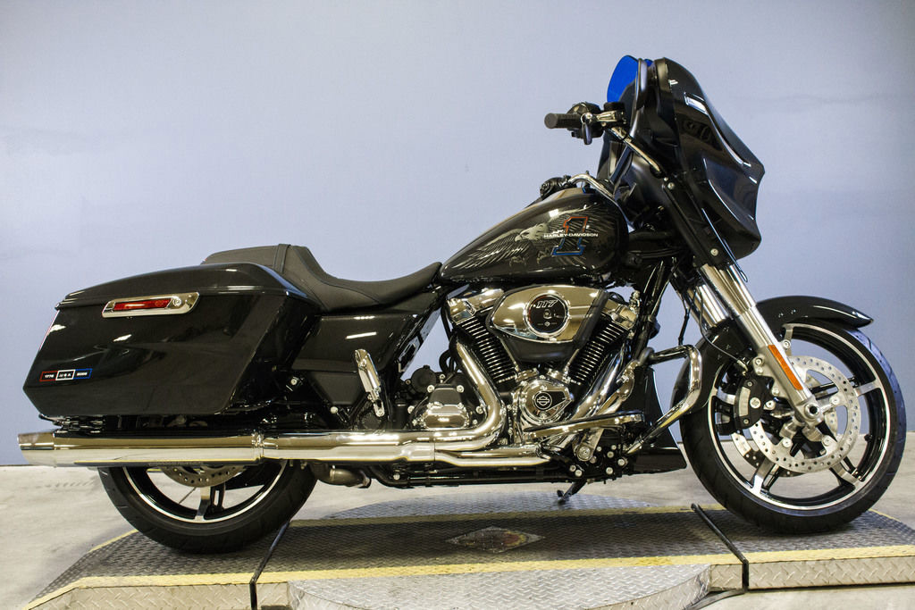 Street Glide®