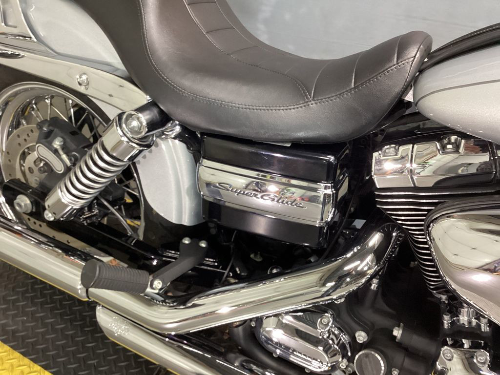 Dyna® Super Glide® Custom