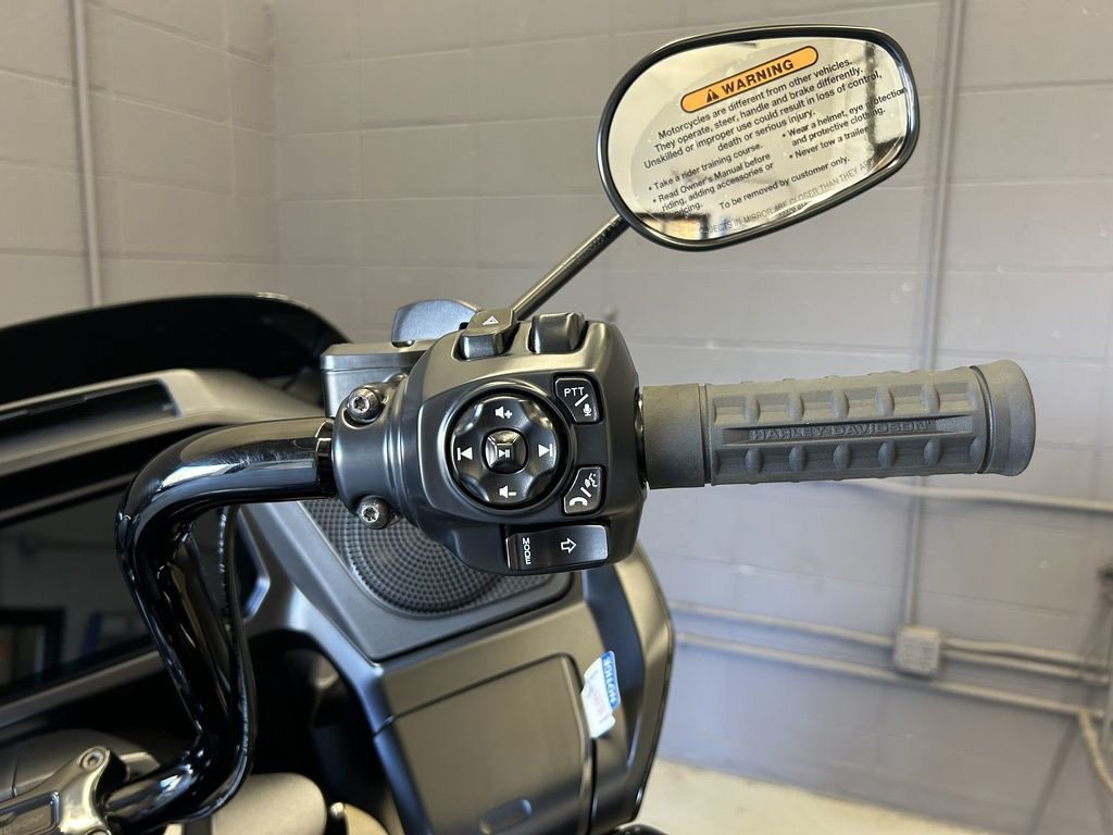 Road Glide®