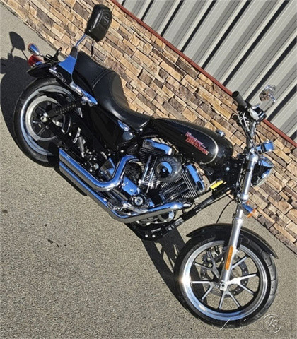 Sportster® SuperLow® 1200T