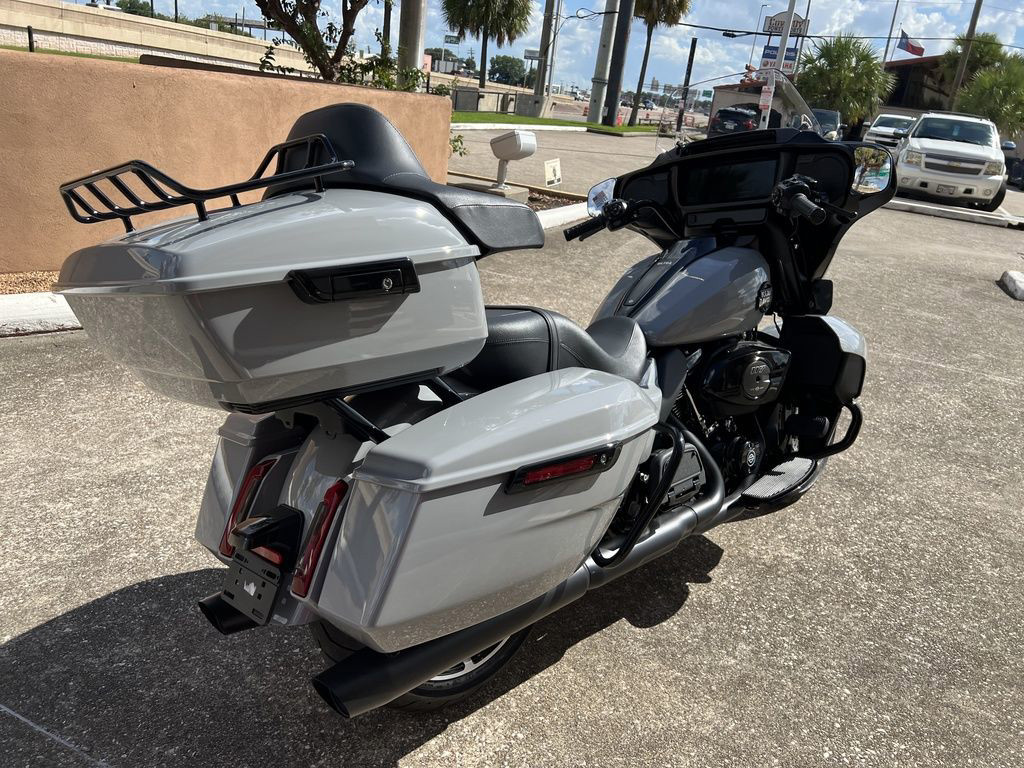Street Glide® Ultra