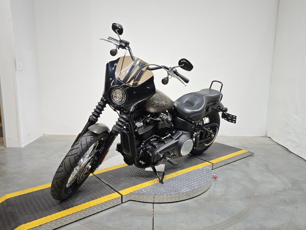 Softail® Street Bob®