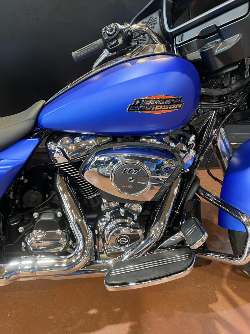 Street Glide®