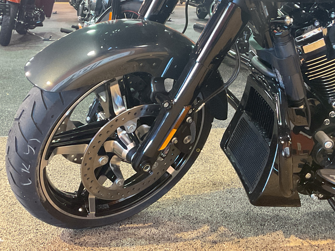 Road Glide®