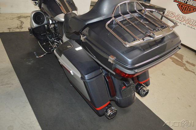 CVO® Street Glide®