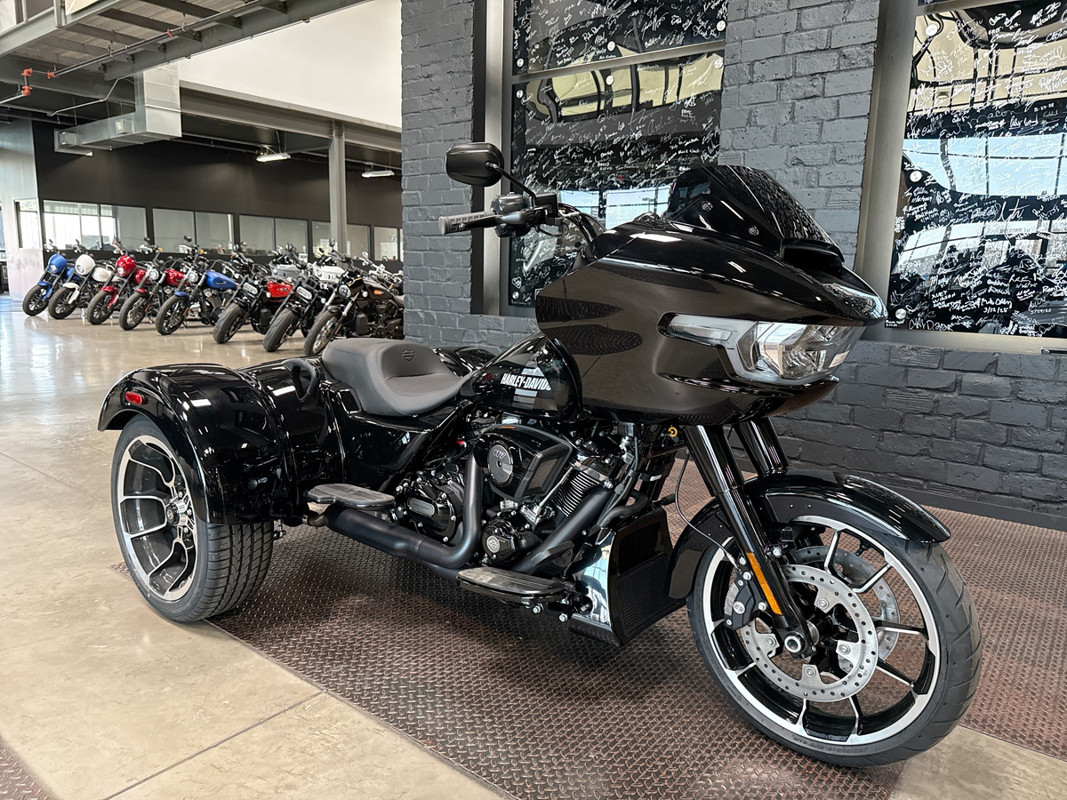 Road Glide® 3