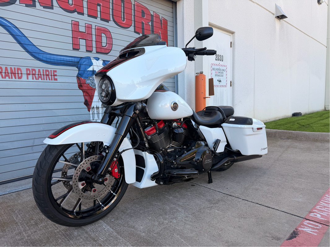 CVO® Street Glide®