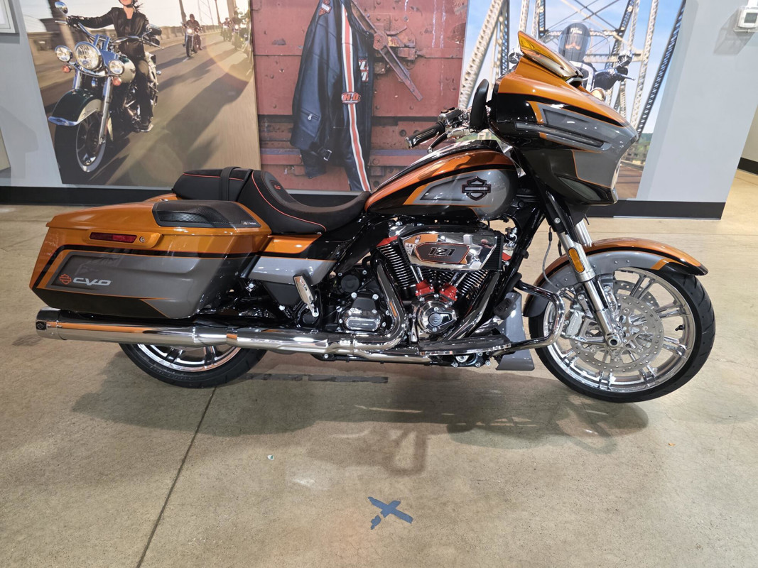 CVO® Street Glide®
