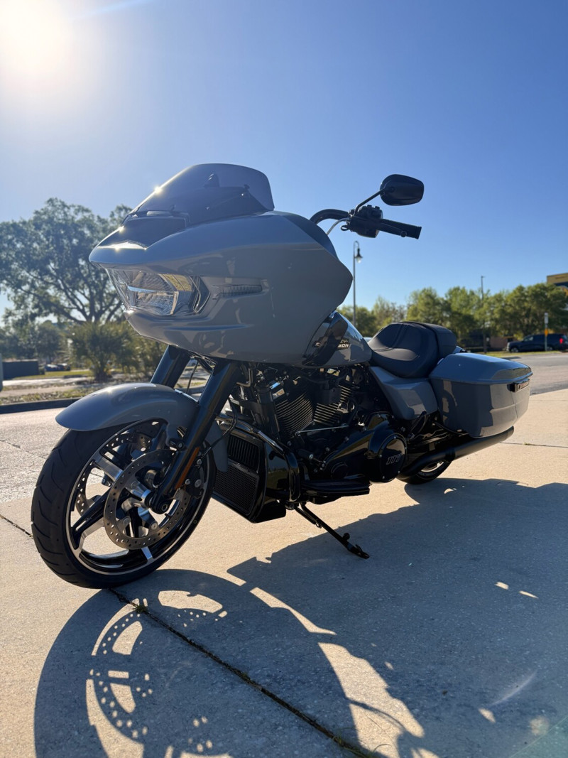 Road Glide®