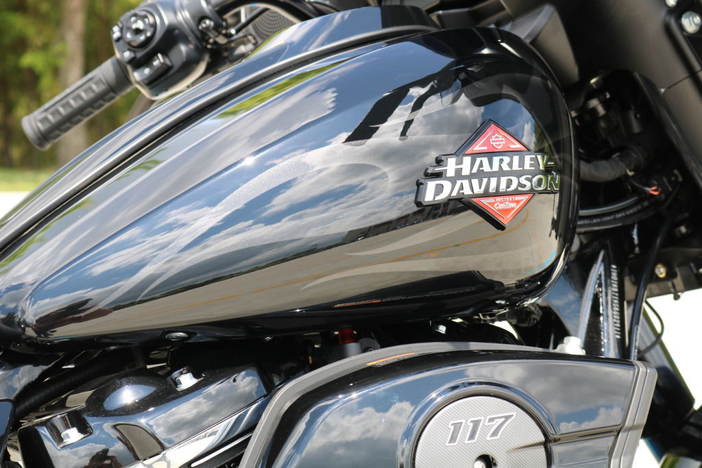 Street Glide®