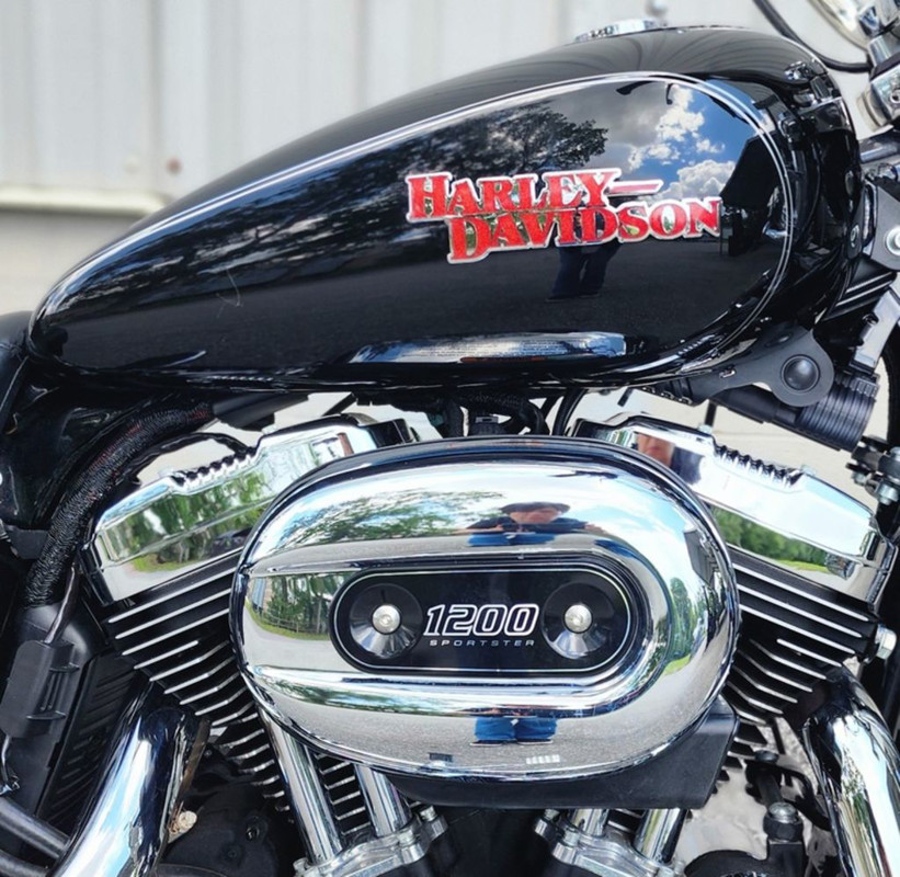 Sportster® SuperLow® 1200T