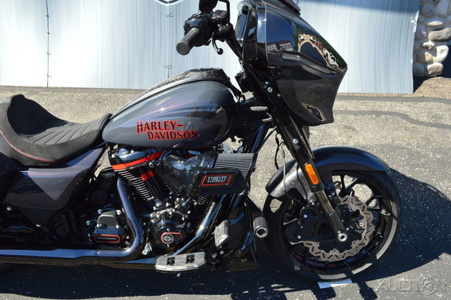 CVO® Street Glide® ST