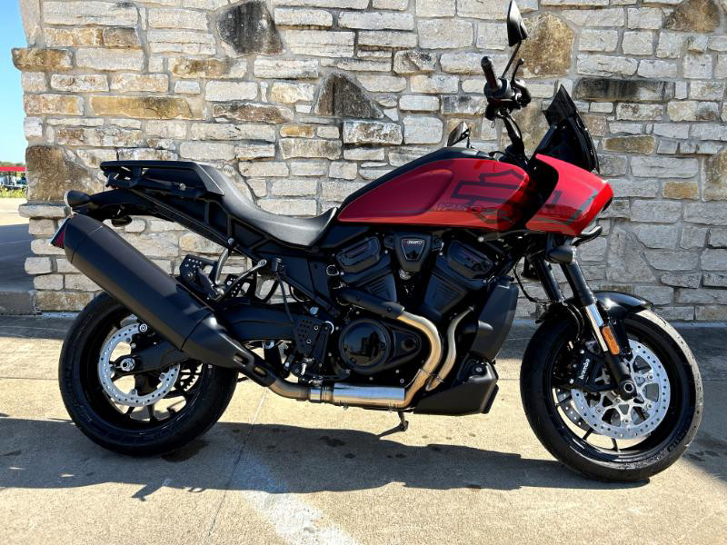 Pan America® 1250 ST