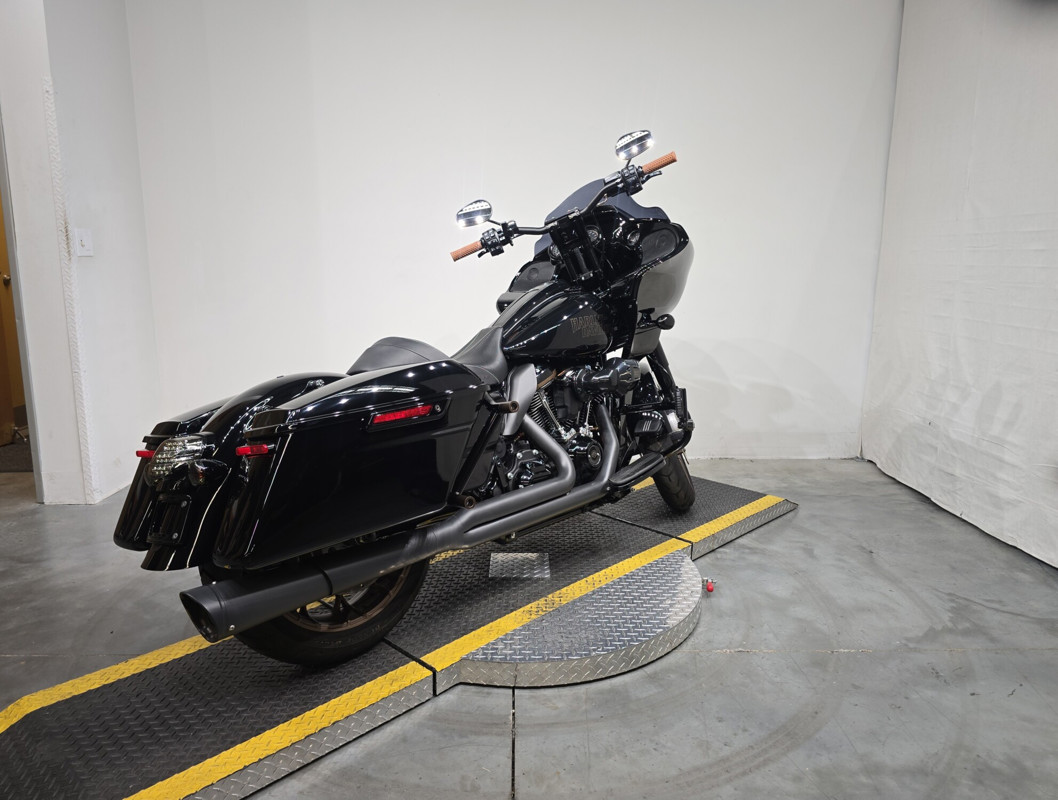 Road Glide® ST