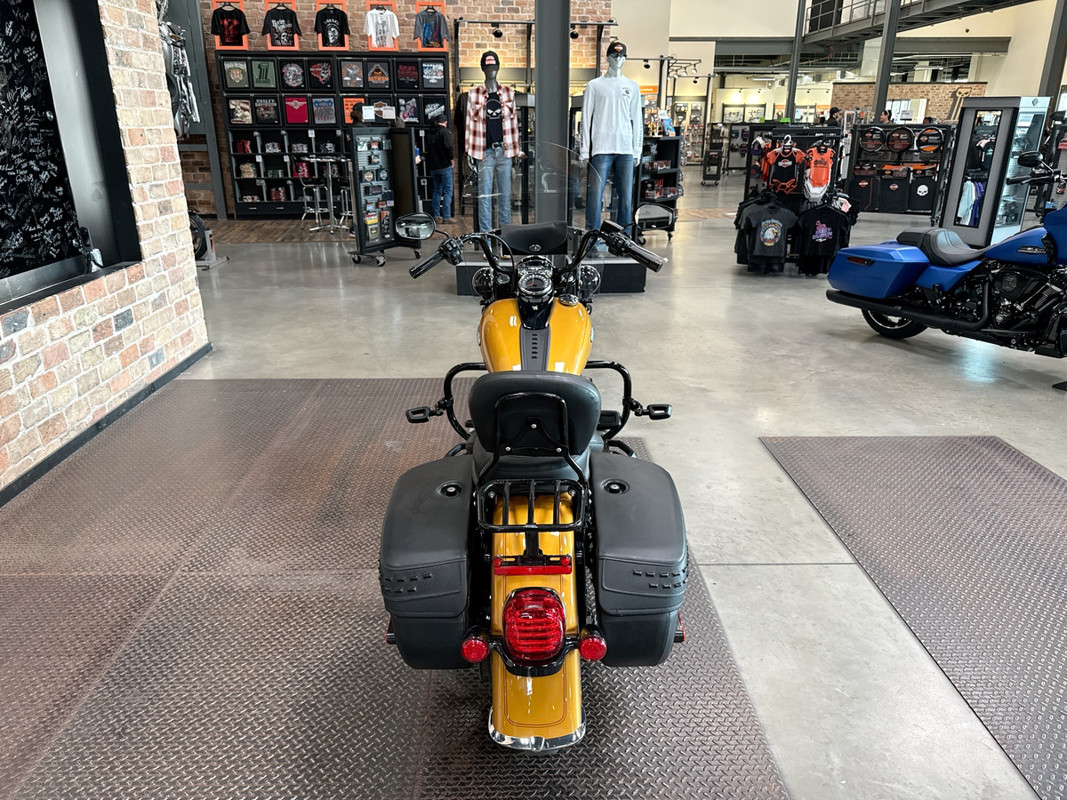 Heritage Classic 114