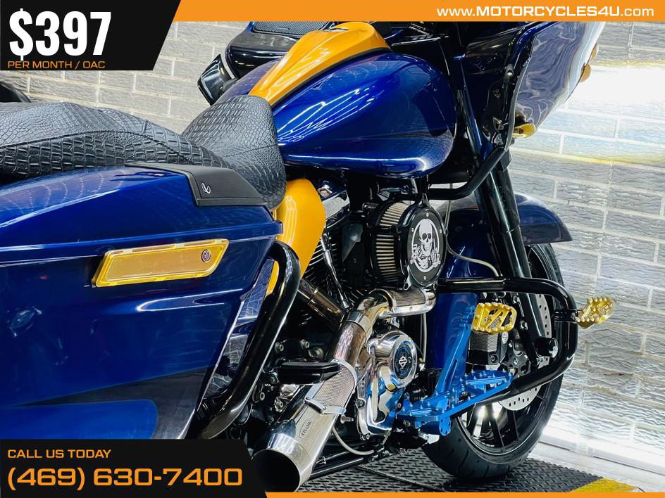 Road Glide®