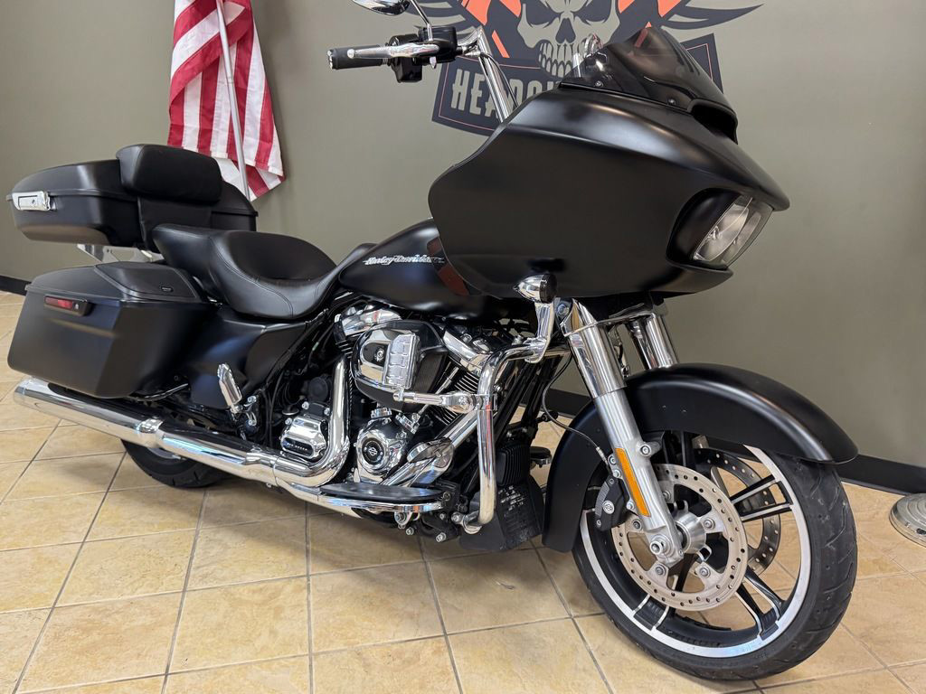 Road Glide®