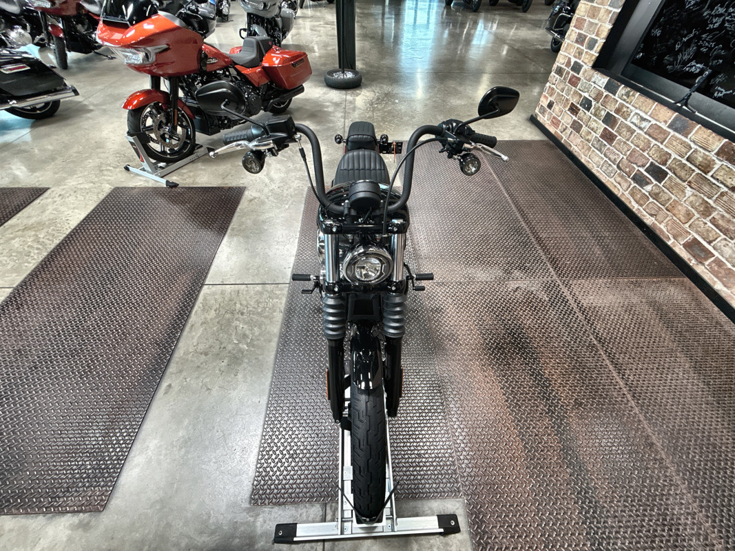 Street Bob®