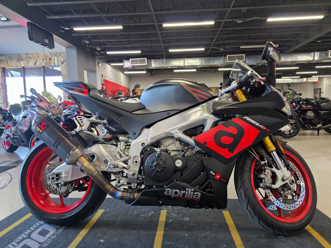 RSV4 RR