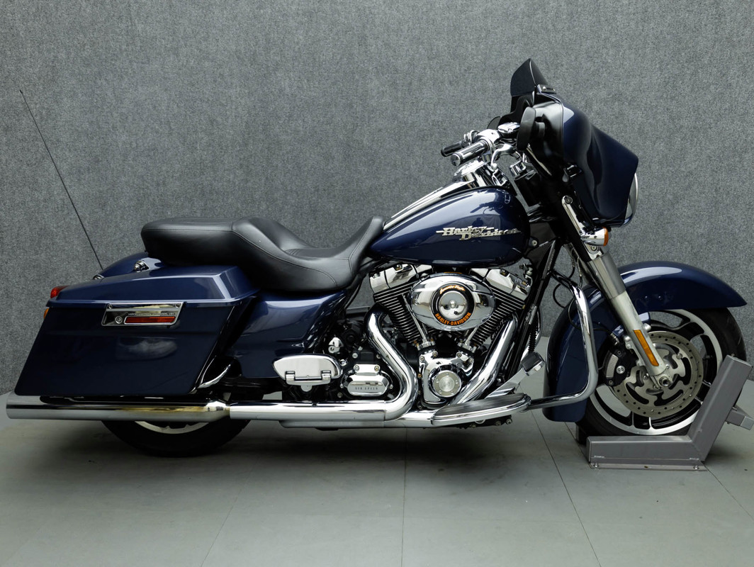 Street Glide®
